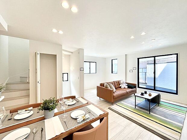 リビング階段が家族の笑顔と会話をつないでくれます