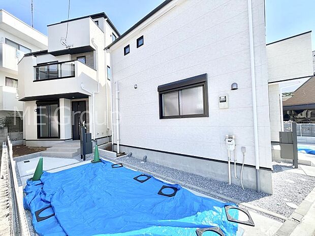 洗練された外観、上質な住空間が広がる室内は永く安心して過ごせる住居です。