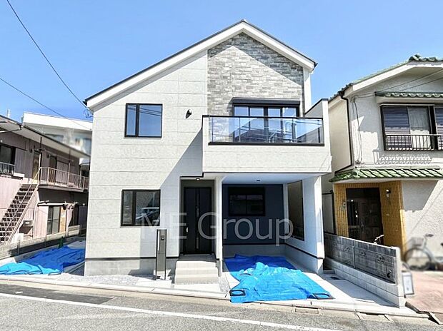 洗練された外観、上質な住空間が広がる室内は永く安心して過ごせる住居です。