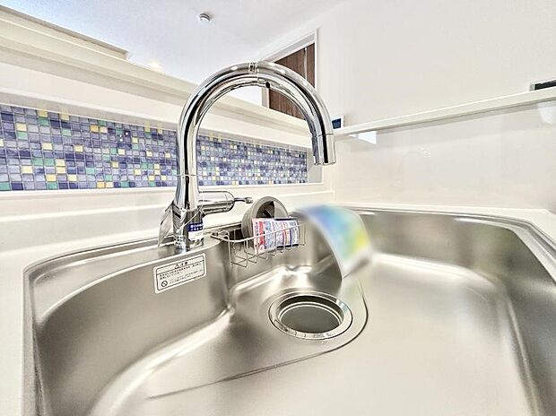 浄水器一体型のキッチンで洗い物用・料理用と切り替え簡単!