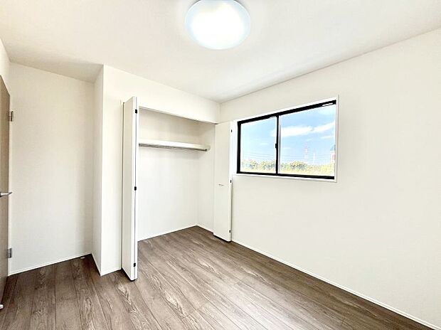 収納が充実しているので居住スペースを広々使えます