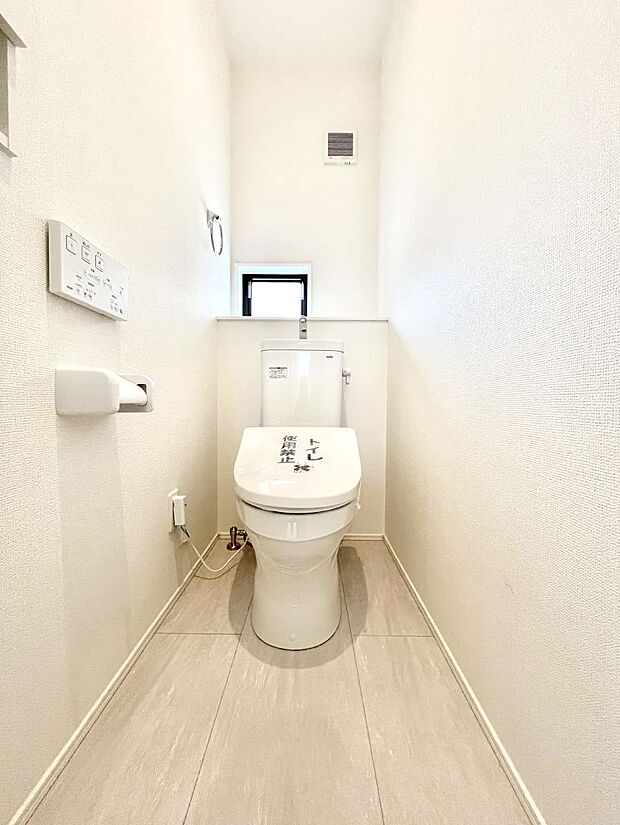 トイレは1階と2階それぞれに配置されていてとても便利です。 