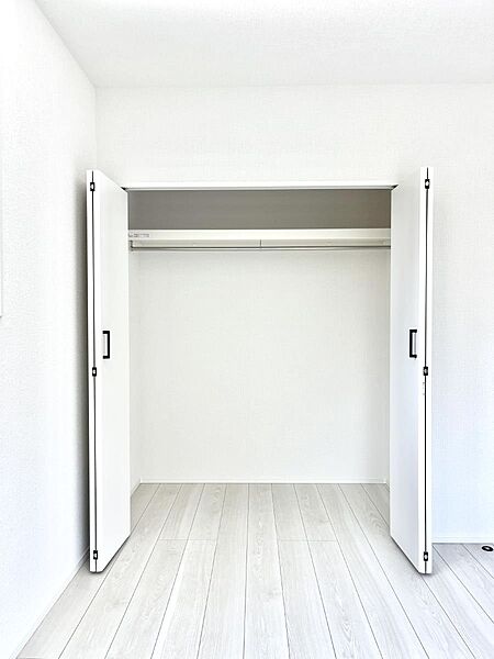 たっぷりの収納スペースで快適に暮らせそう