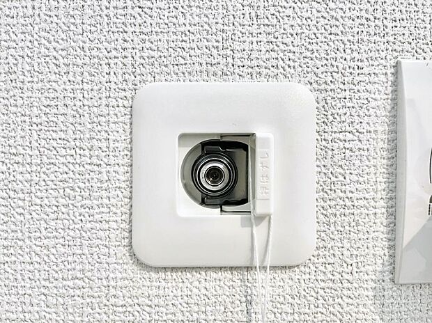 洗面所にガスコンセントを設置!ガス式の衣類乾燥機が使用できますね