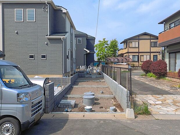 ◆B号棟◆～Exterior～　四季を通じて自然と触れ合えるスポットが多く、お散歩やジョギング、週末のご家族での遊びに最適です。開放感とゆとりに包まれた理想の住まいがここにあります。  