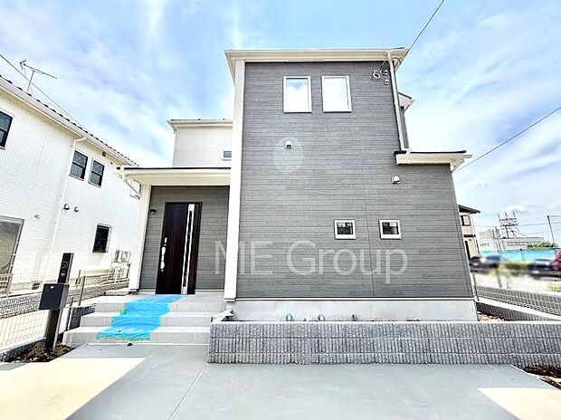 ◆A号棟◆~Exterior~ 首都圏で憧れのスローライフ♪緑に囲まれた土地は都会の喧騒を忘れられそう。四季を通じて自然と触れ合えるスポットが周辺には盛りだくさん!住みたくなる家。暮らしたい町。