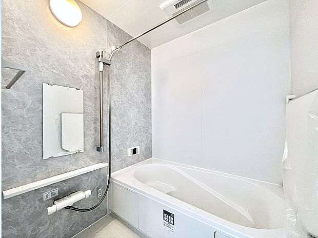 一日の疲れを癒やす大切なバスタイム。ゆっくりとお風呂を楽しんで疲れをとりたいですね!