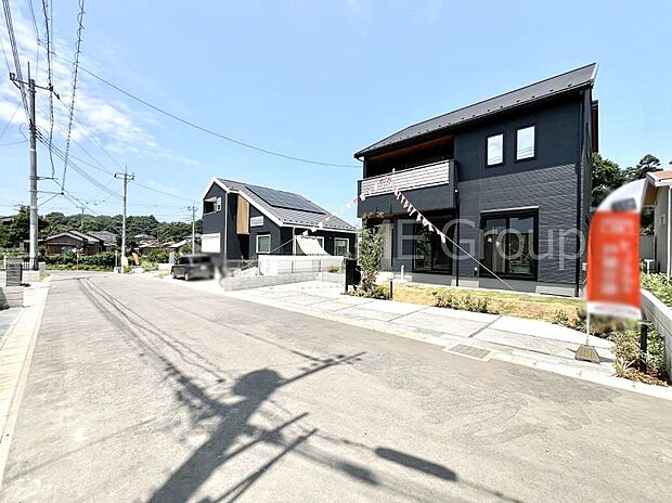 前面道路はきちんと整備されています