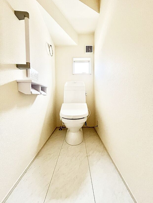 トイレは温水洗浄機能付き