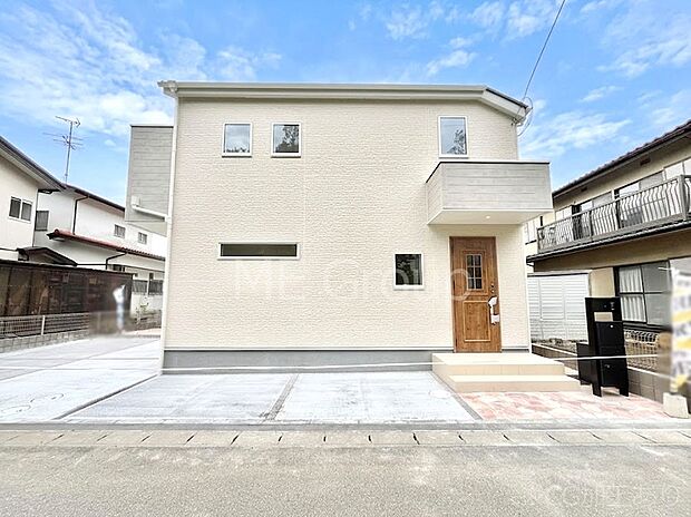 たっぷりの陽光と心地よい風が舞い込む住まい