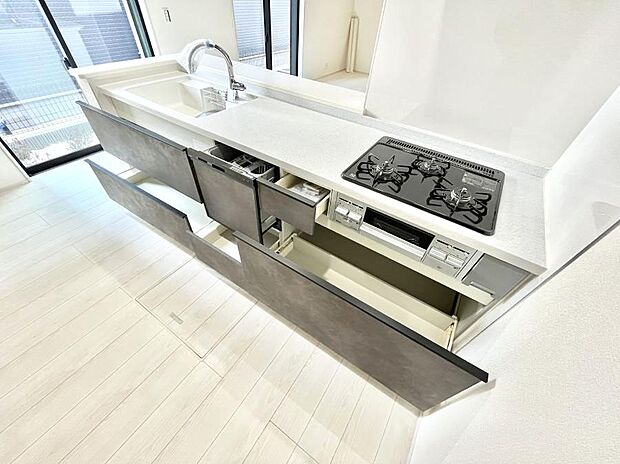 ◆1号棟◆使いやすさを優先したスライド式収納タイプ!