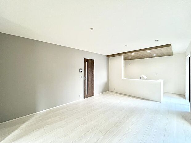 ◆1号棟◆~Living~ ここにはみんなが集い、食事と楽しい会話が始まる。話に夢中になりすぎて、ついつい時を忘れ夜半過ぎになってしまう。そんな束の間の幸せを感じさせてくれる場所でありたい。