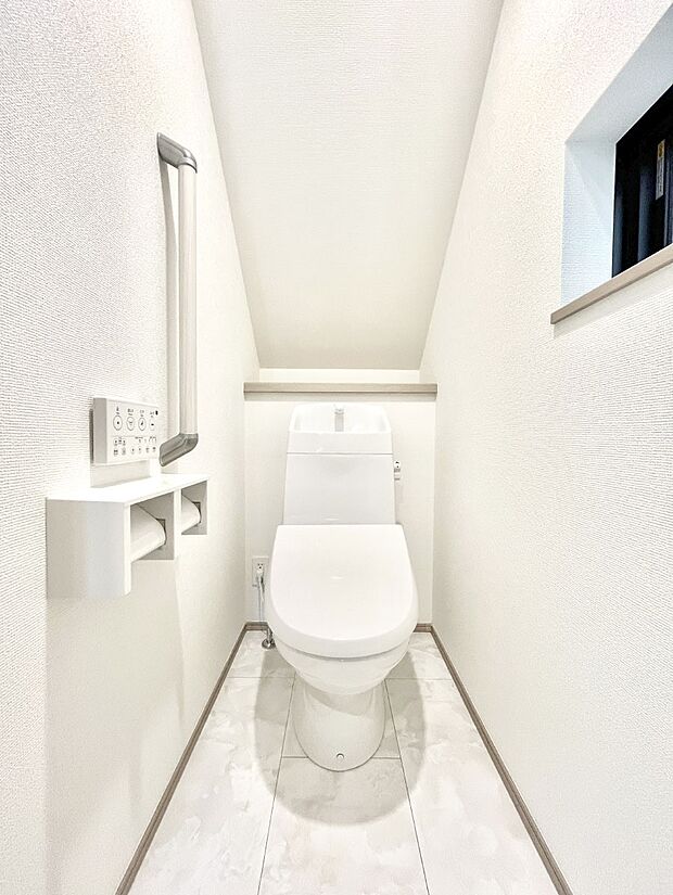 トイレは1階と2階それぞれに配置されていてとても便利です。