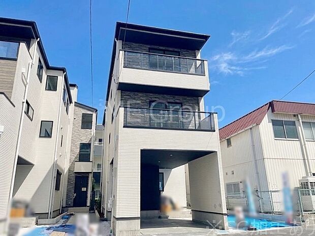 洗練された外観、上質な住空間が広がる室内は永く安心して過ごせる住居です。 