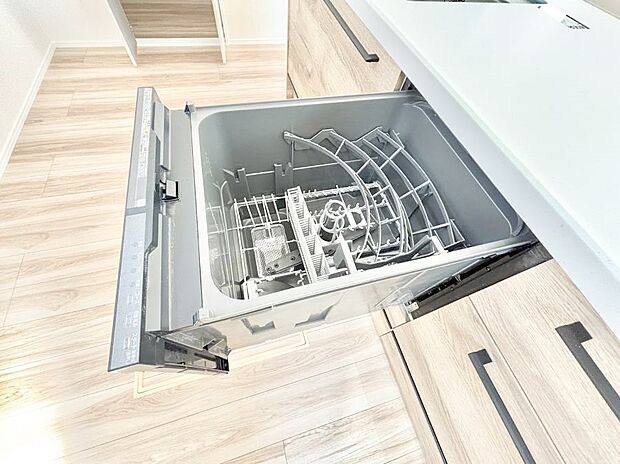 面倒なお片づけは食洗機にお任せ!家事の負担が減って、時間にも気持ちにもゆとりができます。