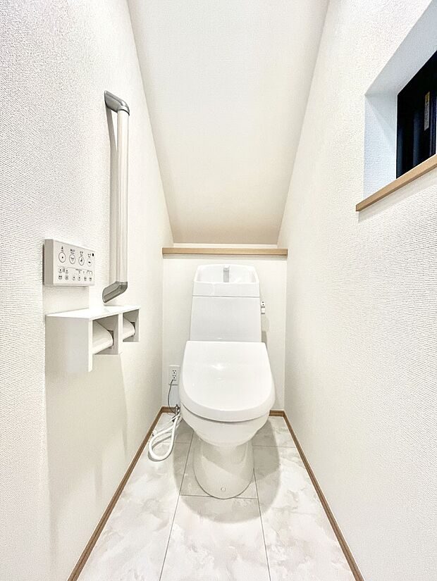 トイレは1階と2階それぞれに配置されていてとても便利です。