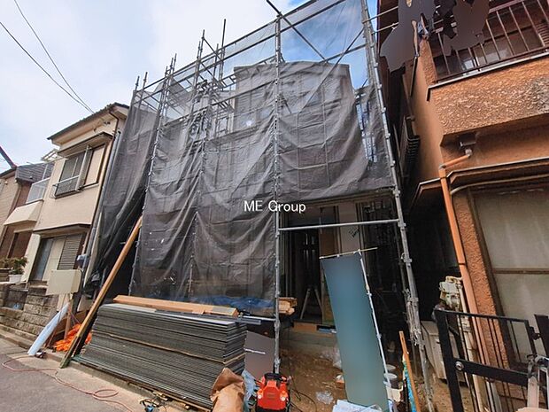 ~Exterior~ 忙しく過ぎゆく日常を置き去るほど、ゆったりした時間が流れる住環境。『快適』は「家」と「街」と「環境」が調和した時に訪れるだと改めて感じさせてくれます。