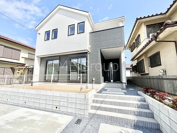 たっぷりの陽光と心地よい風が舞い込む住まい