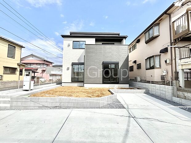 洗練された外観、上質な住空間が広がる室内は永く安心して過ごせる住居です。