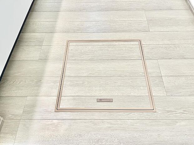 ◆A号棟◆床下収納付き!日用品・非常用品の収納にも大活躍。