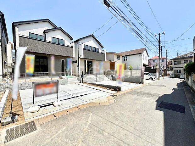 ～Exterior～　前面道路：南 4.5m 公道　前面道路は閑静な住宅地をはしる車通りの少ない道路。駐車の出し入れもらくらくです！ご不明点・現地見学のご希望は、お気軽にお問い合わせください！