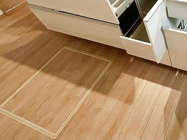 ◆A号棟◆床下収納付き！日用品・非常用品の収納にも大活躍。