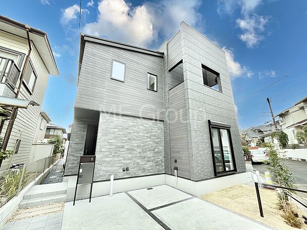たっぷりの陽光と心地よい風が舞い込む住まい