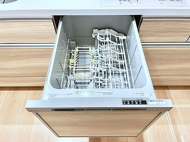 面倒なお片づけは食洗機にお任せ!家事の負担が減って、時間にも気持ちにもゆとりができます。