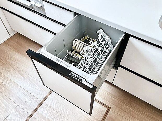 面倒なお片づけは食洗機にお任せ!家事の負担が減って、時間にも気持ちにもゆとりができます。