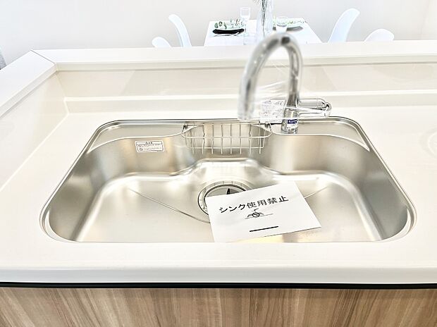 ◆1号棟◆広々としたシンクでお料理やお皿洗いもラクラク快適に！