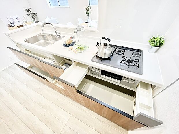 ◆1号棟◆使いやすさを優先したスライド式収納タイプ!