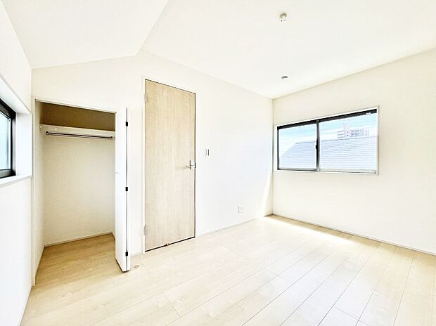 収納が充実しているので居住スペースを広々使えます