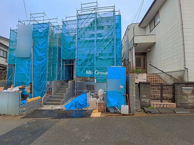 ◆2号棟◆～Exterior～ 毎日のお散歩も快適な緑に恵まれた閑静な住宅地は、伸び伸びスローライフを叶えてくれます。自然豊富な季節の移ろいを身近に感じられる、子育てに適した環境です。