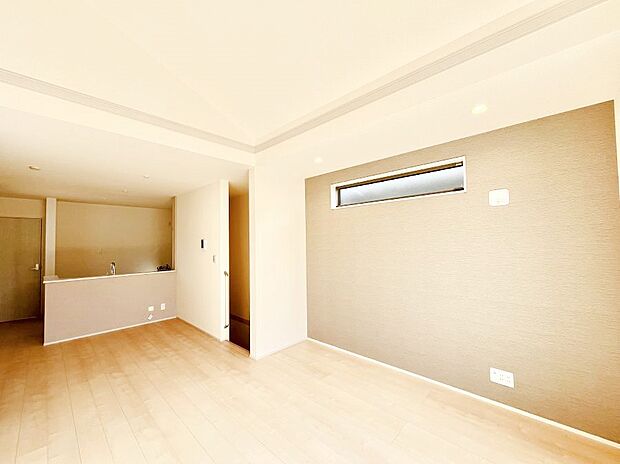 家族団らんの時間も増えそうなくつろぎのリビングダイニング。