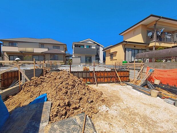 ◆2号棟◆～Exterior～　閑静な住宅地で子育て家族にピッタリ。毎日のお散歩も快適な緑に恵まれたエリアで、自然に包まれた穏やかな暮らしを実現するための、ゆとりある住環境が整っています。