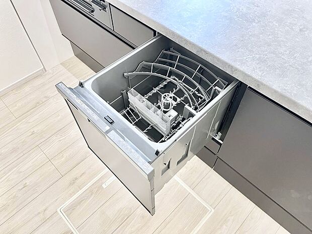 面倒なお片づけは食洗機にお任せ!家事の負担が減って、時間にも気持ちにもゆとりができます。