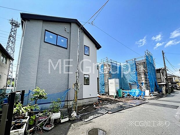 ～Exterior～  前面道路： 住宅地になっているので車量も少なく、静かな立地です。子育て環境も良好です♪♪周辺環境もあわせてご案内させて頂きます。お気軽にお問い合わせください。
