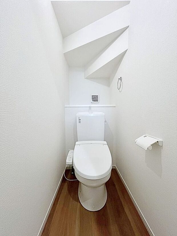 トイレは1階と2階それぞれに配置されていてとても便利です。