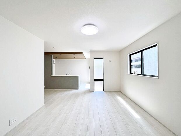 ◆2号棟◆~Living~ ここにはみんなが集い、食事と楽しい会話が始まる。話に夢中になりすぎて、ついつい時を忘れ夜半過ぎになってしまう。そんな束の間の幸せを感じさせてくれる場所でありたい。