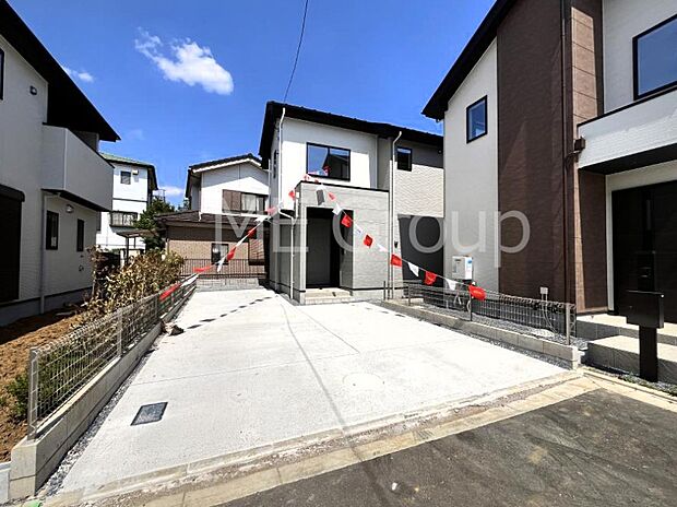 ◆7号棟◆～Exterior～　うららかな陽射しがどのお部屋にも降り注ぎますように、快適さを追求した間取設計。生活を恵みの豊かな永住の地へと変えてくれます。    