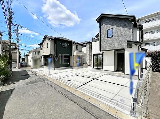 ~Exterior~ 前面道路は閑静な住宅地をはしる車通りの少ない道路。駐車の出し入れもらくらくです!ご不明点・現地見学のご希望は、お気軽にお問い合わせください!
