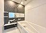 室内：～Bath Room～　広いバスルーム♪ゆったりと1日の疲れを癒して、充実した日々をお送りください。※3号棟同仕様写真