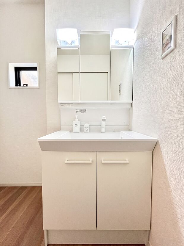 ~Dressing Room~ 毎日使う場所だから、機能的で使いやすさに配慮したパウダールーム。※3号棟同仕様写真