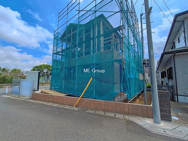 ~Exterior~ 閑静な住宅地で子育て家族にピッタリ。毎日のお散歩も快適な緑に恵まれたエリアで、自然に包まれた穏やかな暮らしを実現するための、ゆとりある住環境が整っています。