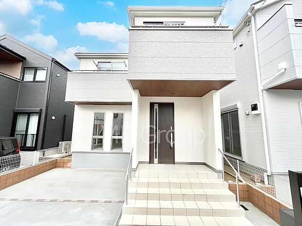 ◆1号棟◆~Exterior~ 首都圏で憧れのスローライフ♪緑に囲まれた土地は都会の喧騒を忘れられそう。四季を通じて自然と触れ合えるスポットが周辺には盛りだくさん!住みたくなる家。暮らしたい町。