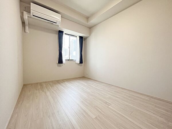 ～Bed Room～　子供部屋はお子様にとって大変重な役割があります。一人で過ごす空間を与えることで、宿題や勉強時間も自然と増えまた自ら部屋の片付けや掃除なども促すことに繋がります。※CG加工後