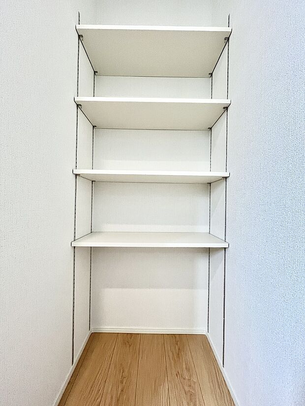◆2号棟◆便利なリネン庫で、スッキリした使いやすい洗面室に