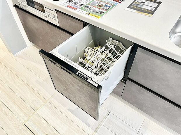面倒なお片づけは食洗機にお任せ!家事の負担が減って、時間にも気持ちにもゆとりができます。