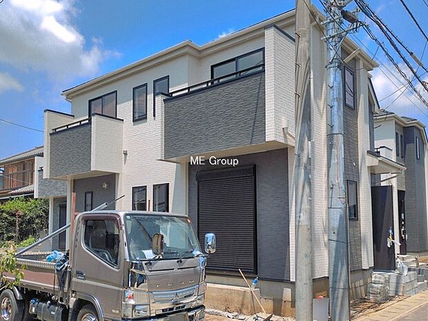 ◆C号棟◆～Exterior～　角地により陽当り・風通し良好です。うららかな陽射しがどのお部屋にも降り注ぎますように、快適さを追求した間取設計。生活を恵みの豊かな永住の地へと変えてくれます。
