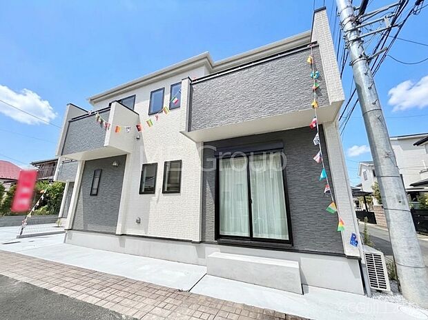 ◆C号棟◆~Exterior~ 角地により陽当り・風通し良好です。うららかな陽射しがどのお部屋にも降り注ぎますように、快適さを追求した間取設計。生活を恵みの豊かな永住の地へと変えてくれます。